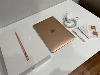 Apple macbook air 13” TOP STAV a1932 - 9