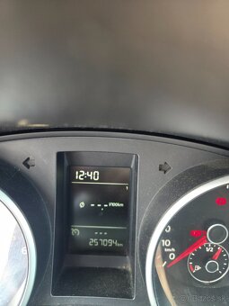 GOLFT VARIANT VI 2010 1.6 TDI 77Kw - 9