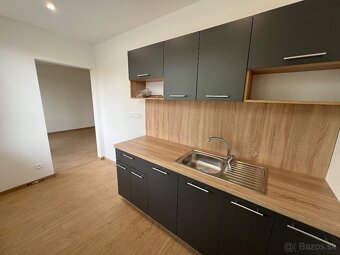 NA PREDAJ: Moderný 2-izbový byt po kompletnej rekonštrukcii - 9