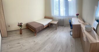 Ponúkame na predaj zrekonštruovaný 3-izbový byt s balkónom n - 9