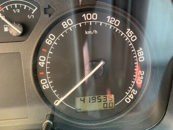 Predám škoda Octavia 4x4 1.9 TDi 74 kW R.v 2005 - 9