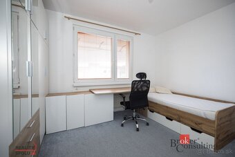 Rezervované PRENÁJOM 3-izbový byt s komorou a loggiou,71m2, - 9