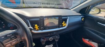 Kia stonic gold - 9
