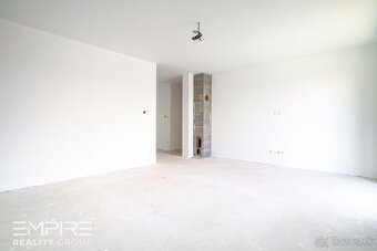 Na predaj priestranný bungalov-novostavba-holodom, Vajkovce - 9