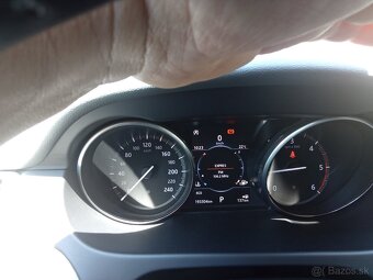 Land Rover Discovery Sport 2,0 132kw 4x4 r.v.2018 - 9