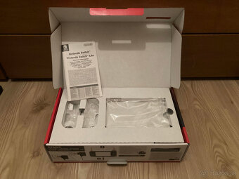 Konzola Nintendo Switch (v2) + hry na predaj - 9