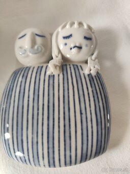 Porcelánová dóza na bonbóny,cibulák, Dubí, limitka - 9