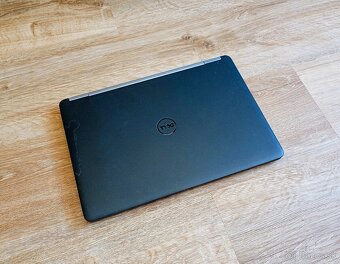 DELL Latitude E7270 - IPS FHD,i5,SSD,PODSV.KLÁV. - 9