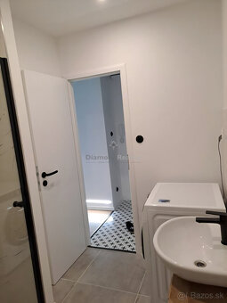 NA PREDAJ KOMPLETNE ZREKONŠTRUOVANÝ BYT | ZIMNÁ ULICA | 40m² - 9