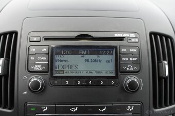 Hyundai i30 CW 1.4i, len 112tis. KM, Klíma, LED, TOP stav - 9