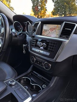 Predam Mercedes ML 350 / 3.0 / 190kw / 210tis km/ 2012 - 9
