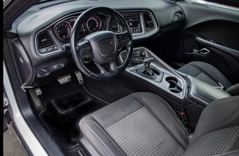 Challenger Dodge - 9