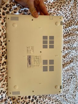 Acer aspire V3 laptop - 9