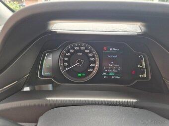 Predam Hyundai Ioniq 1,6 GDi Hybrid Automat 22700km - 9
