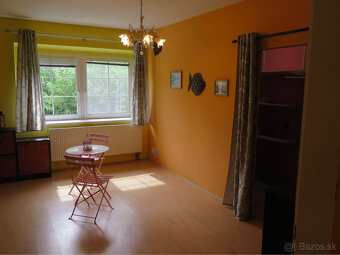 zrekonštruovaný praktický 4–IZBOVÝ RODINNÝ DOM v Lužiankach - 9