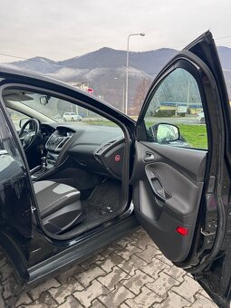 PREDÁM - FORD FOCUS - 9