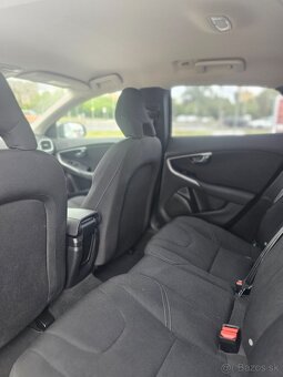 Volvo V40 - 9