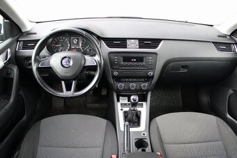 Škoda Octavia Combi 2.0 TDI - 9