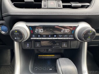 Toyota RAV4 2.5 hybrid BLACK EDITION - 9