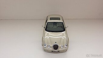 1:18 JAGUAR S-TYPE - 9