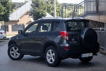 Toyota RAV4 2.2 D-4D 135 Sol - 9