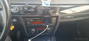 BMW E90 320d Xdrive - 9