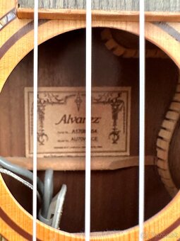 Predám elektro akustické ukulele Alvarez AU70WCCE - 9