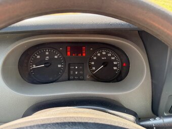 Opel Movano 2,5cdti  84kW, r.v: 2006 - 9