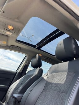 Suzuki Vitara 1.4 BoosterJet Elegance+ A/T 2WD 103kw TAŽNÉ / - 9