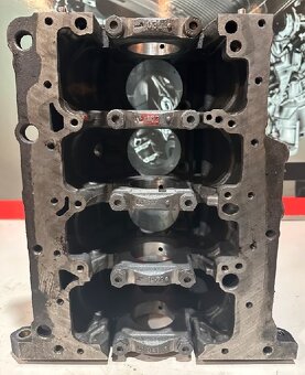 MOTOR VW T5 T6 2.0 TDI  CAA CFC CKT CKU CSH CCH - 9