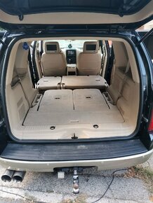 Ford Explorer V8 benzín 4x4 7-miest koža camper - 9