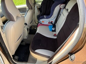 Predám Volvo XC60 2,4 D5 - 9
