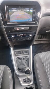 Suzuki Vitara 4x4,,Allgrip,1,6 benzín 88 kw. - 9