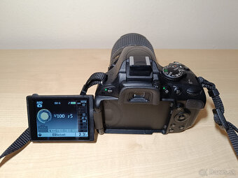 Nikon D5100 + objektív Nikon AF-S 18-105 mm VR - 9