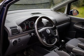 Volkswagen Sharan Van 1.9 TDI Trend 4-Motion - 9
