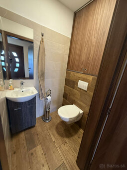 Útulný dom s rodinnou atmosférou - 9