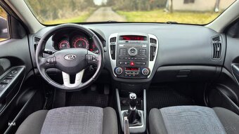 🇰🇷🇸🇰 Kia Cee d - 9