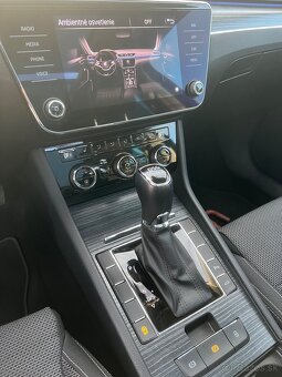 Škoda Superb 2.0 TDi DSG PREMIUM 110kw Combi Matrix - 9