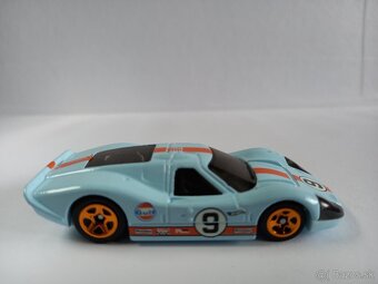 HOT WHEELS - FORD GT40,GT40 Mk.IV-GULF - POZRI DETAILNÉ FOTO - 9