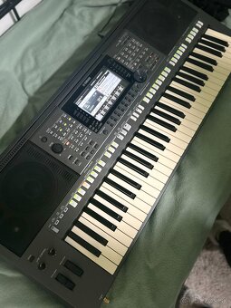 Keyboard psr S770 - 9