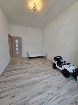 Predám 3 izbový byt v Hranovnici - 9