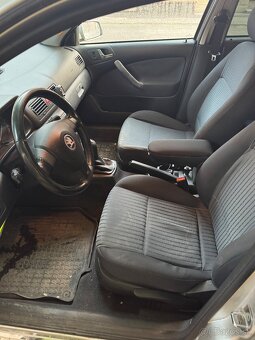 Škoda Octavia Combi 1.6 - 9