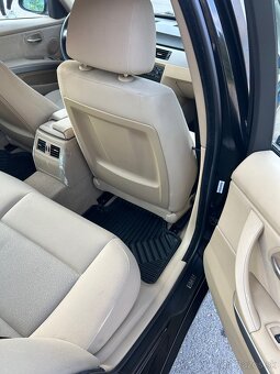 BMW E90 320i (2005) - 9