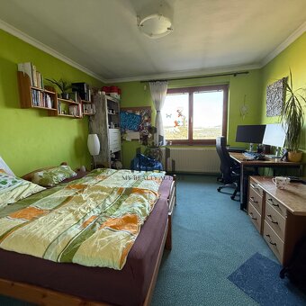 Dvojgeneračný rodinný dom s garážou a veľkým pozemkom, Podhr - 9
