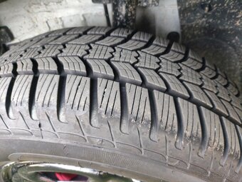 Dacia Duster 1.5dci 4x4 - 9