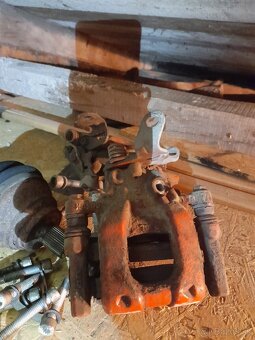 Diely Škoda Octavia II 1.6 TDI 4x4 2013 - 9