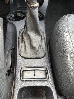 KIA Sportage 2.0 CRDI - 9