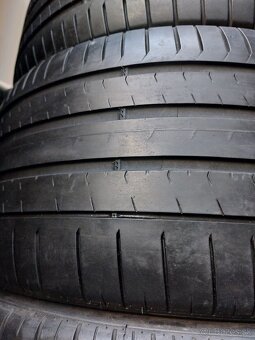 Pirelli Pzero 285/40R23 + 325/35R23 - 9