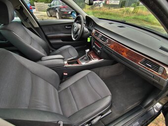 BMW 318d E90 • 2008 • 233tis km • 105 kW - 9