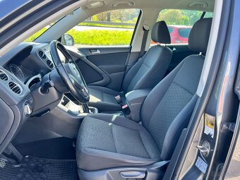 Volkswagen Tiguan 2,0tdi - 9